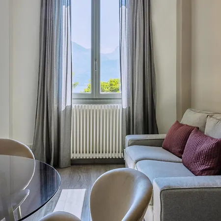公寓 Charming Lake Como Stay - Central & Scenic 梅纳焦