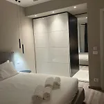 Charming Lake Como Stay - Central & Scenic 아파트 메나지오